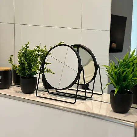 Bella - Family&business Ap 1, 100m Zum Konzerteingang Schloss, Parkplatz, Smarttv, Netflix, Waschmaschine, 24h Checkin, 30qm Apartamento