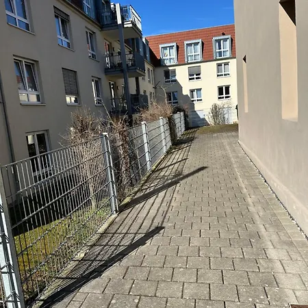 Bella - Family&business Ap 1, 100m Zum Konzerteingang Schloss, Parkplatz, Smarttv, Netflix, Waschmaschine, 24h Checkin, 30qm アパート ルートヴィヒスブルク