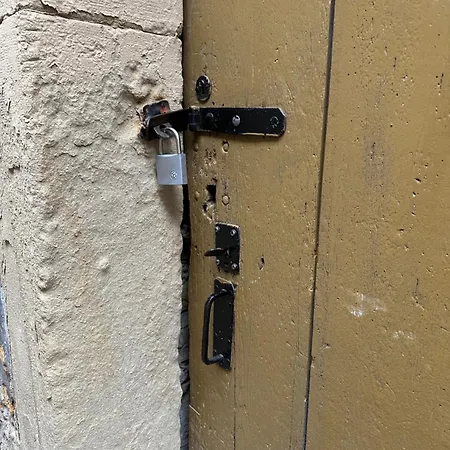 Bella - Family&business Ap 1, 100m Zum Konzerteingang Schloss, Parkplatz, Smarttv, Netflix, Waschmaschine, 24h Checkin, 30qm Apartamento *