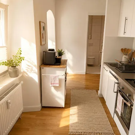 Bella - Family&business Ap 1, 100m Zum Konzerteingang Schloss, Parkplatz, Smarttv, Netflix, Waschmaschine, 24h Checkin, 30qm アパート